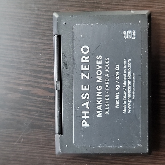 Phaze Zero Making Moves Blusher - Picture 3 of 3